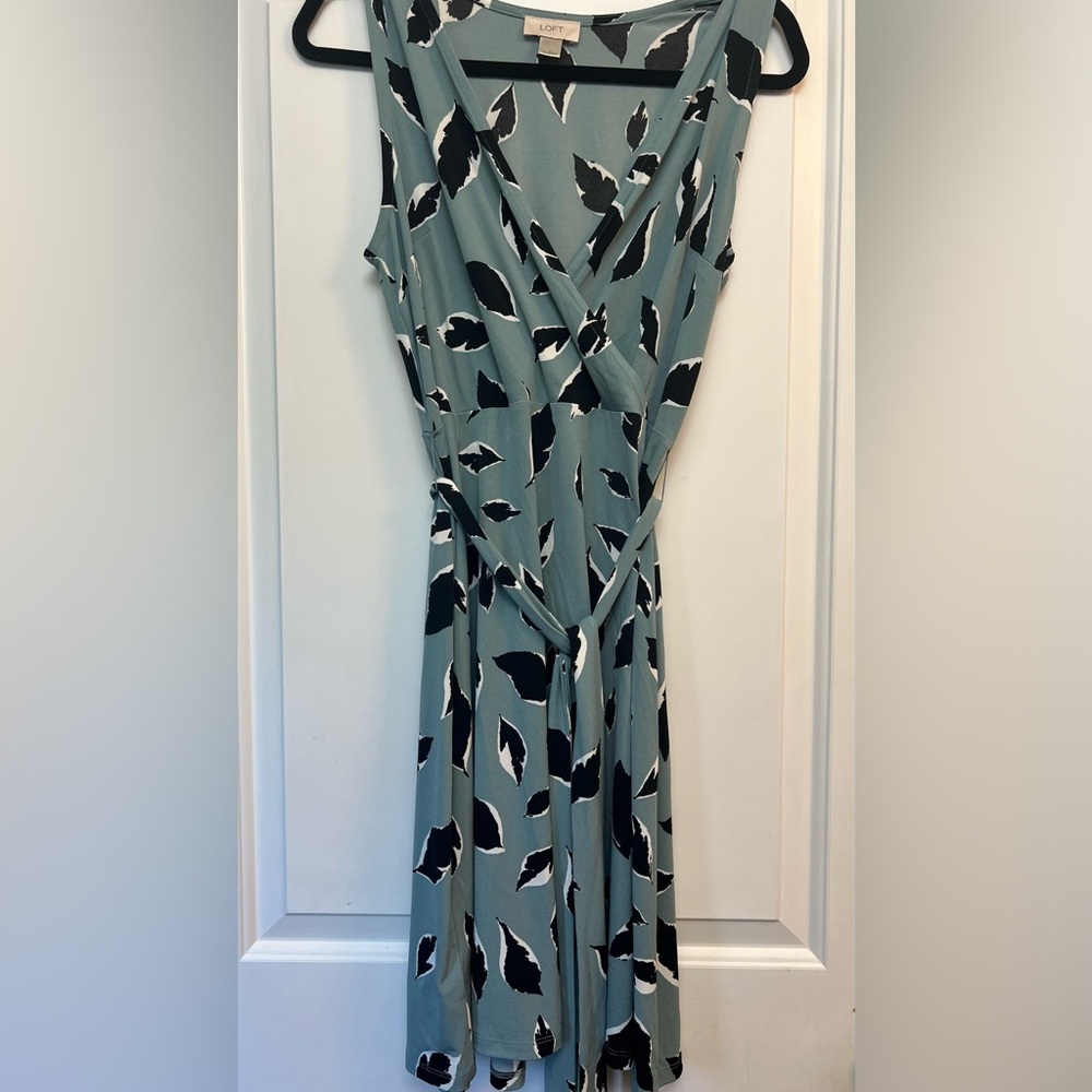 Loft Green Sleeveless Dress with Black and White Leaves